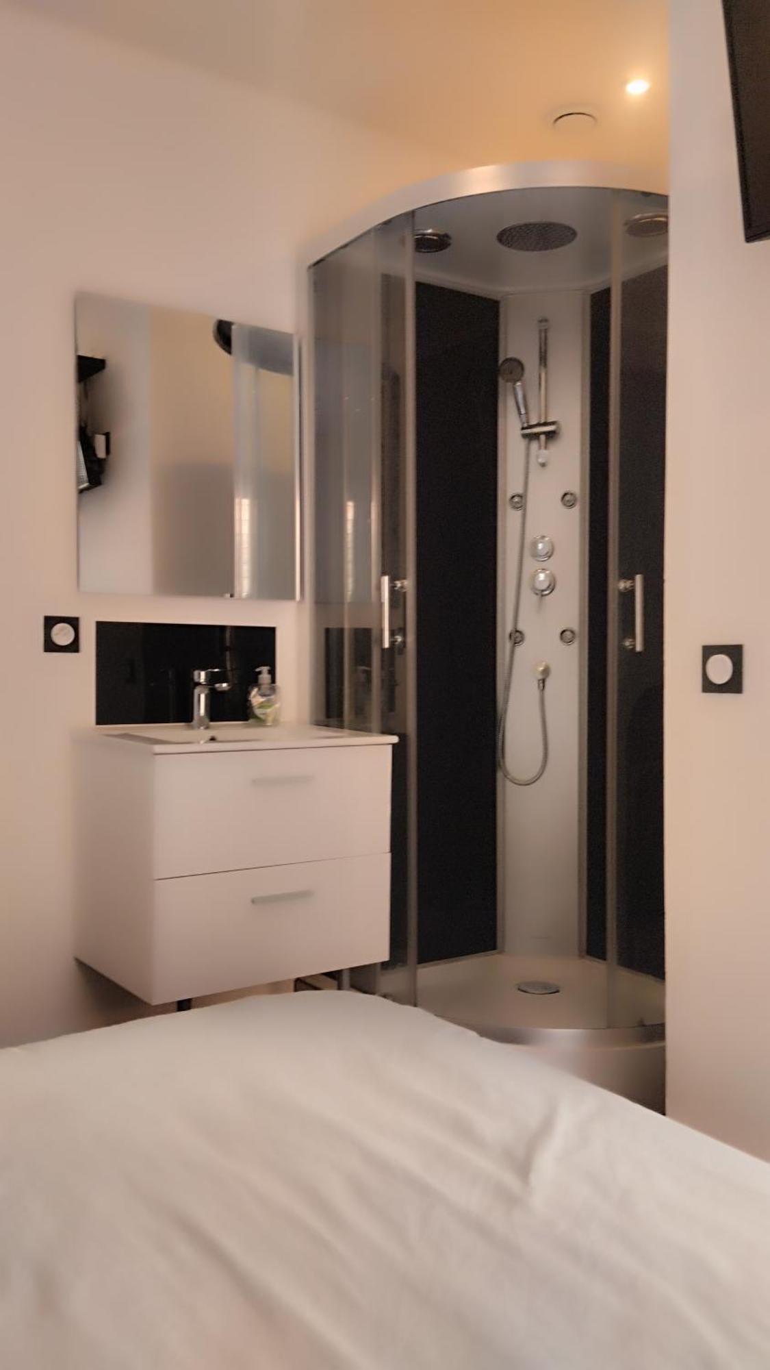 Chambres Cosy Proche Cnpe Bugey - Via Rhona Chavanoz 객실 사진